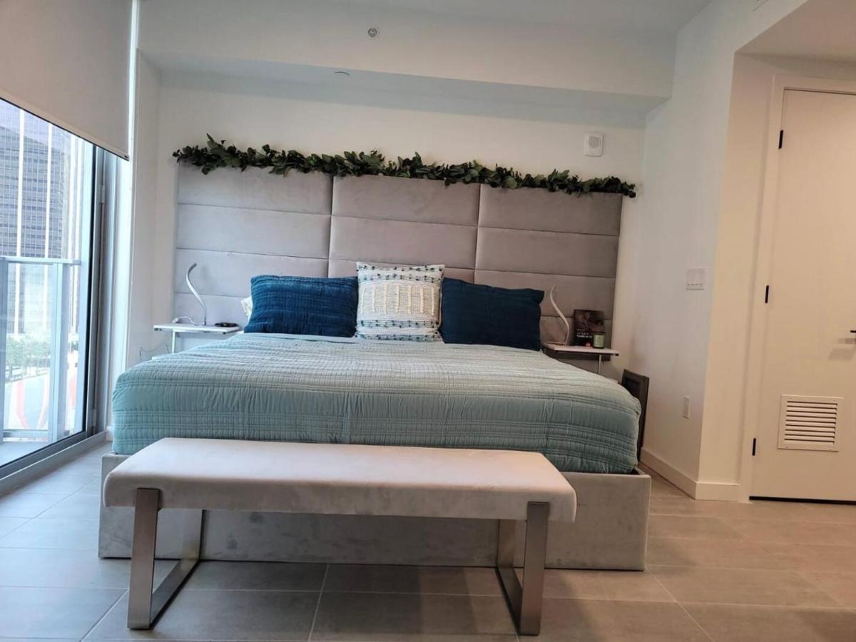 Comfortable Studio With King Bed And Queen Sofa-Bed Miami Exterior photo