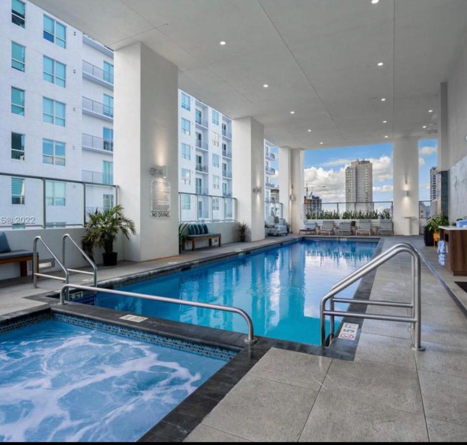 Comfortable Studio With King Bed And Queen Sofa-Bed Miami Exterior photo